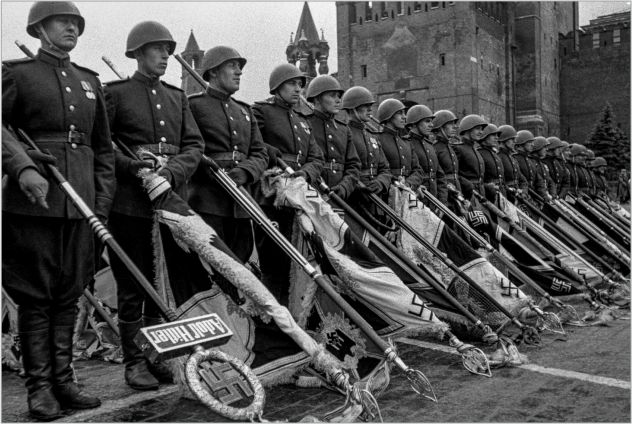 24 июня – исторический парад Победы советского народа над немецко-фашистскими захватчиками (1945 г.)