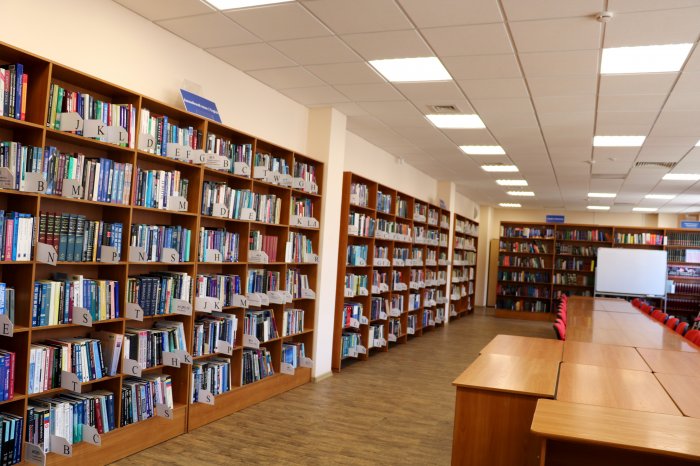 В читальном зале зарубежной литературы экспонируется книжная выставка Economics, Organization and Management